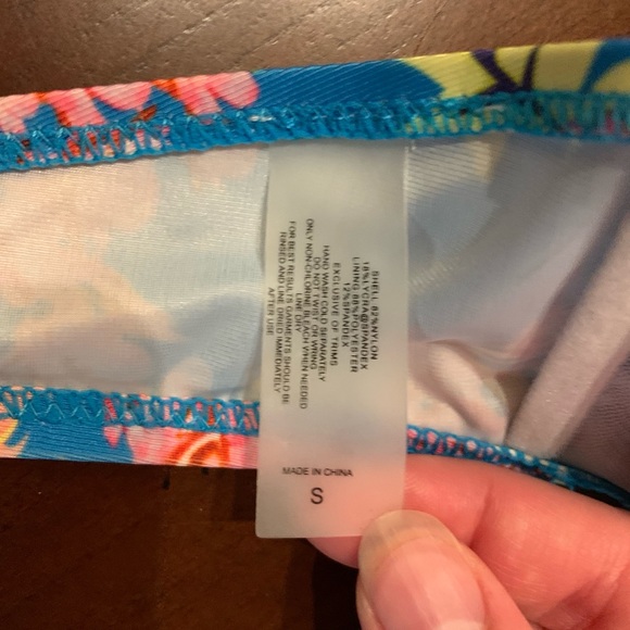 Cute Blue Tropical Flower Bikini Top - Picture 3 of 3